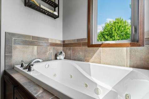 900 Heritage Trail NE New Prague MN 56071