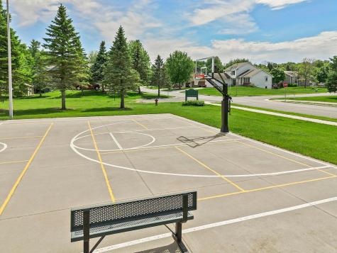 900 Heritage Trail NE New Prague MN 56071