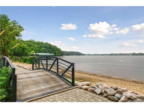 4160 Trillium Lane E Mound MN 55364
