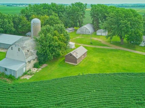 10864 117th Street SW Winsted MN 55395