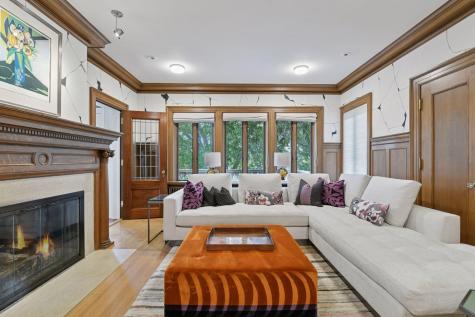 2218 Lake Of The Isles Parkway W Minneapolis MN 55405