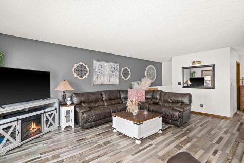 9105 Falcon Street Duluth MN 55808