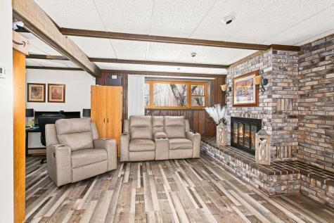 9105 Falcon Street Duluth MN 55808