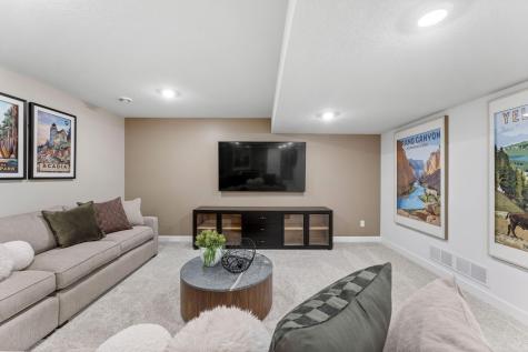 19970 Gadston Lane Lakeville MN 55044
