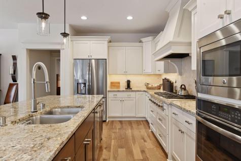 155 Wooddale Avenue Wayzata MN 55391
