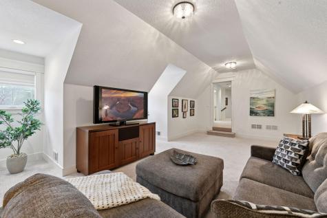 155 Wooddale Avenue Wayzata MN 55391