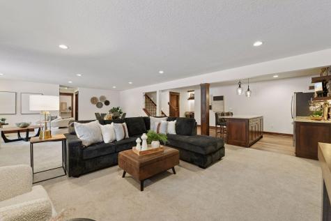 155 Wooddale Avenue Wayzata MN 55391