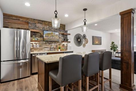 155 Wooddale Avenue Wayzata MN 55391