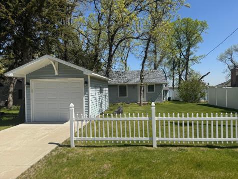 7221 100th Avenue SE Clear Lake MN 55319