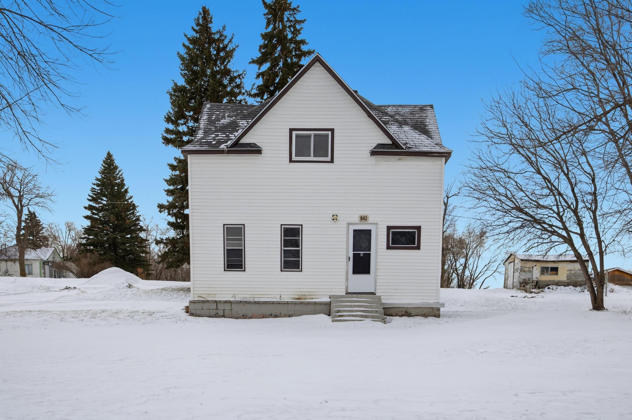 842 Center Street Enderlin ND 58027