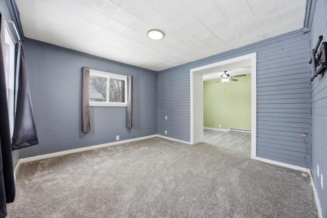 842 Center Street Enderlin ND 58027