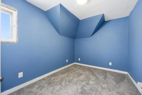 842 Center Street Enderlin ND 58027
