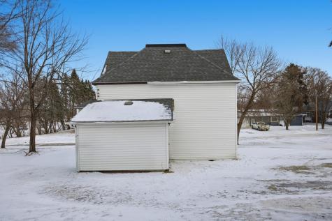 842 Center Street Enderlin ND 58027