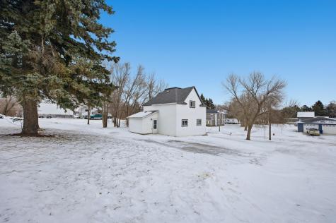 842 Center Street Enderlin ND 58027