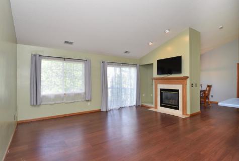 7559 Derby Lane Shakopee MN 55379