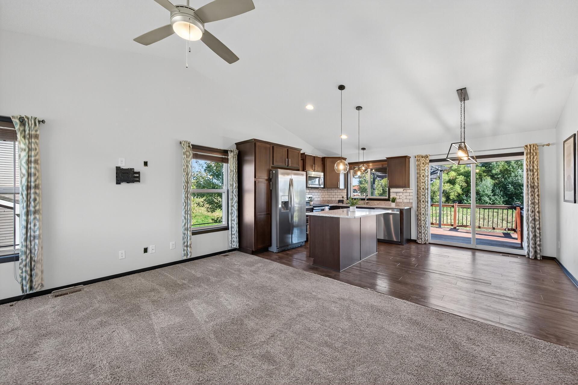 10688 51st Street NE Albertville MN 55301