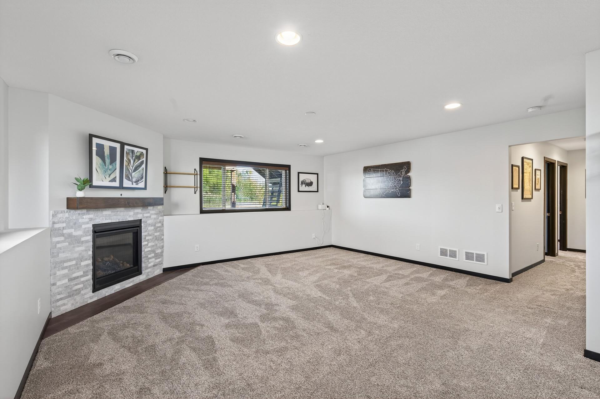 10688 51st Street NE Albertville MN 55301