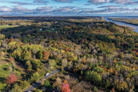 W12041 497th Avenue Prescott WI 54021