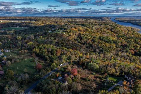 W12041 497th Avenue Prescott WI 54021