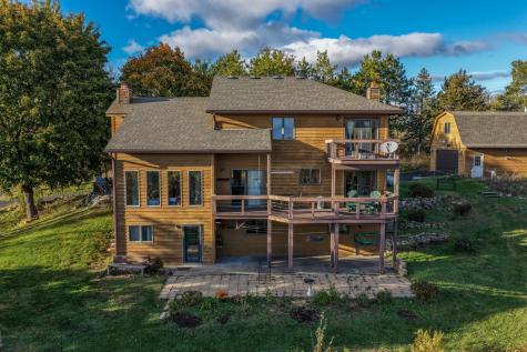 W12041 497th Avenue Prescott WI 54021