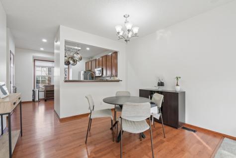 5207 Scott Lane Robbinsdale MN 55422