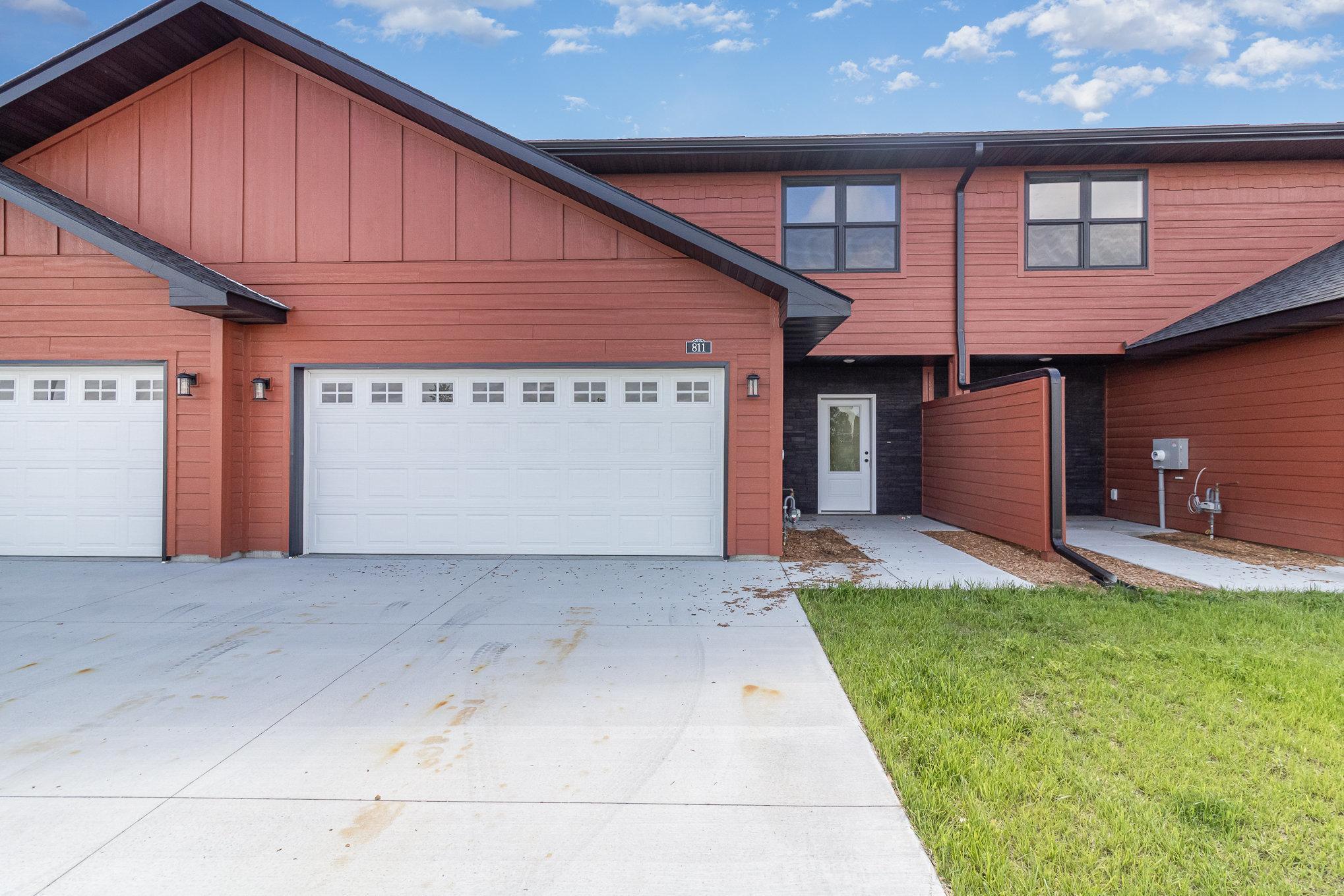 811 Viburnum Street Belle Plaine MN 56011