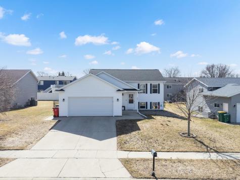 407 8TH Street NW Dodge Center MN 55927