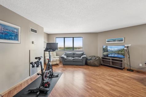 78 10th Street E Saint Paul MN 55101