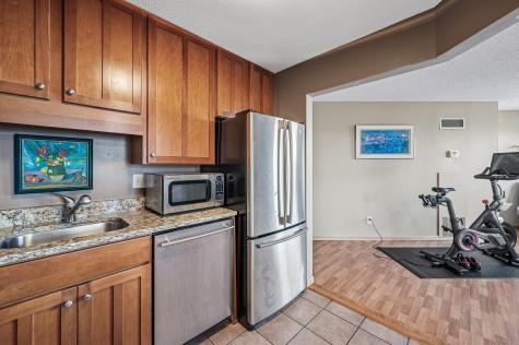 78 10th Street E Saint Paul MN 55101