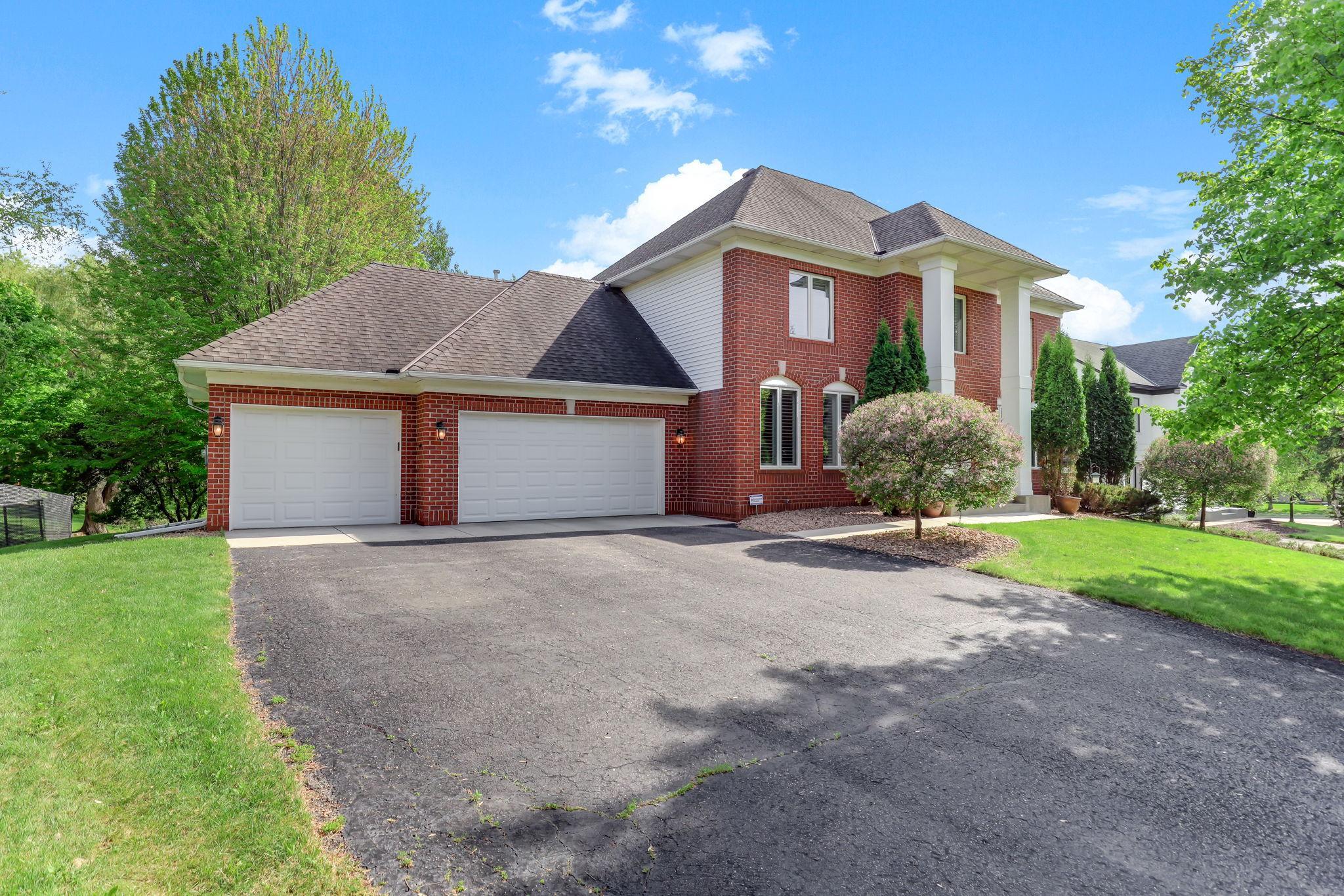 2361 Stone Creek Drive Chanhassen MN 55317
