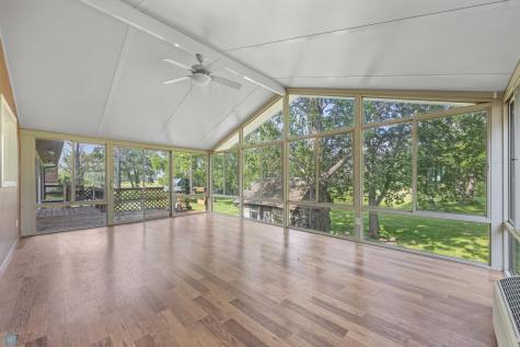 289 2nd Street SW Forman ND 58032