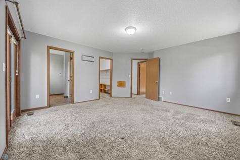 289 2nd Street SW Forman ND 58032