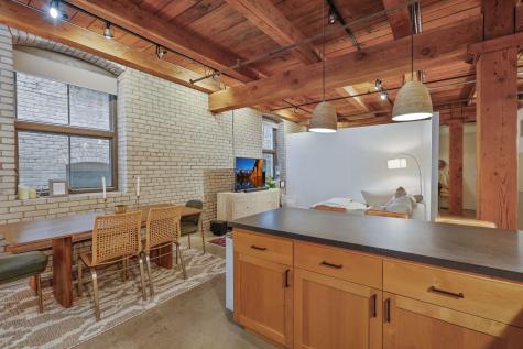 127 5th Street NE Minneapolis MN 55413