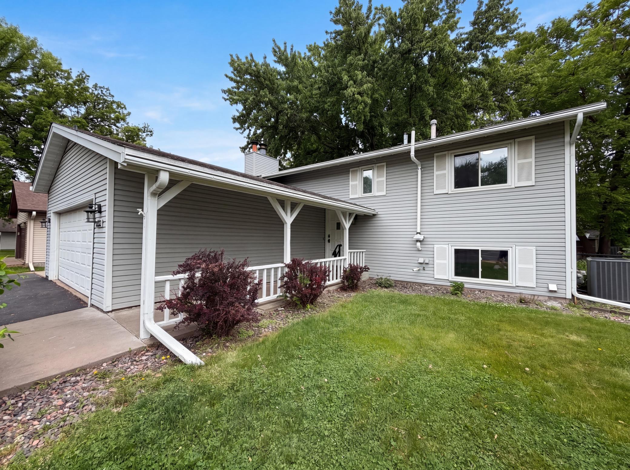 11878 100th Place N Maple Grove MN 55369