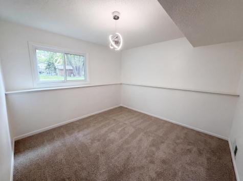 11878 100th Place N Maple Grove MN 55369