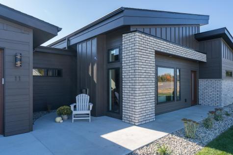 11 South Pointe Court North Mankato MN 56003