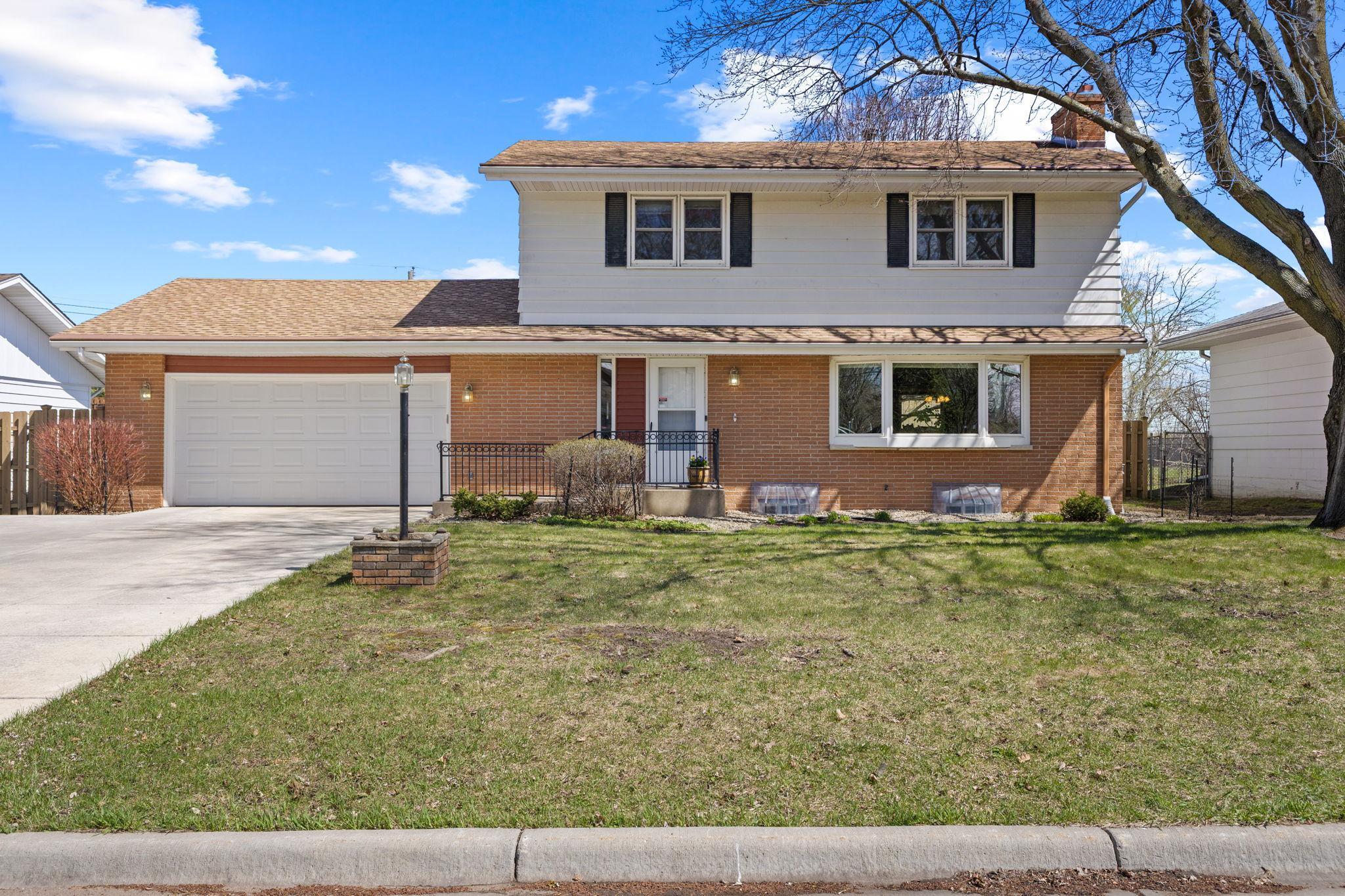 743 Mccallum Drive New Brighton MN 55112