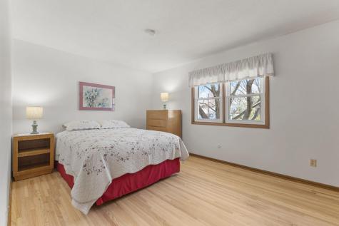 743 Mccallum Drive New Brighton MN 55112