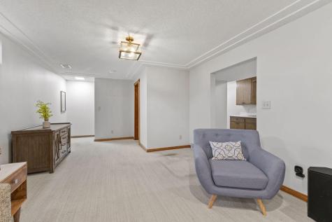 743 Mccallum Drive New Brighton MN 55112