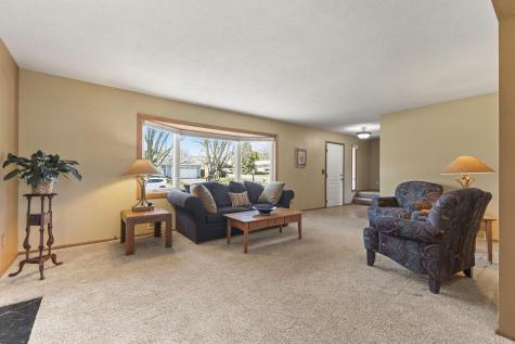 743 Mccallum Drive New Brighton MN 55112