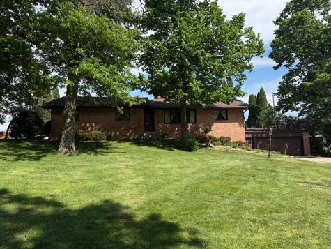 2105 Linn Drive Owatonna MN 55060