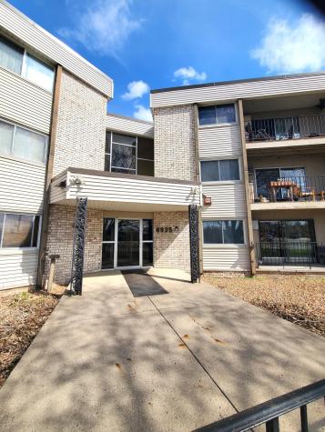 8935 Old Cedar Avenue S Bloomington MN 55425