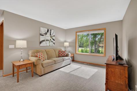 7987 Highland Drive Lino Lakes MN 55014