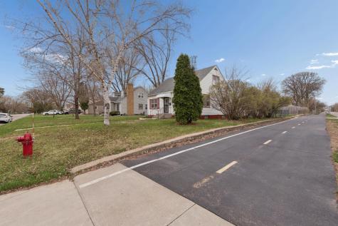 5649 Colfax Avenue N Brooklyn Center MN 55430