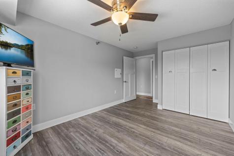 1321 Lake Drive W Chanhassen MN 55317