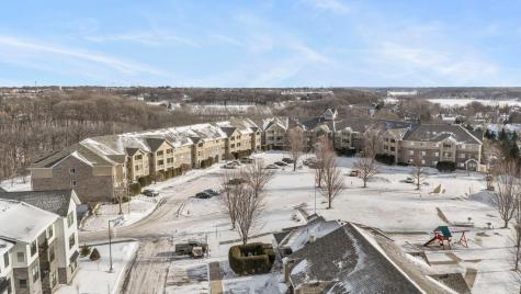 1321 Lake Drive W Chanhassen MN 55317