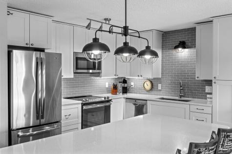 1321 Lake Drive W Chanhassen MN 55317