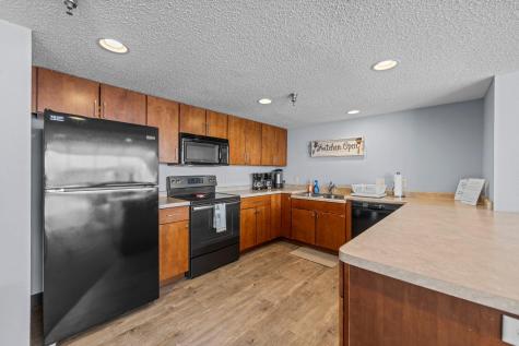 1321 Lake Drive W Chanhassen MN 55317