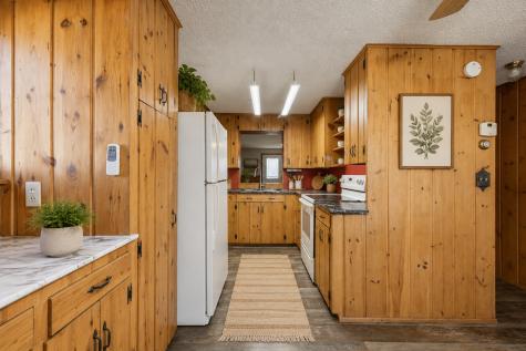 192 Shorewood Drive Detroit Lakes MN 56501