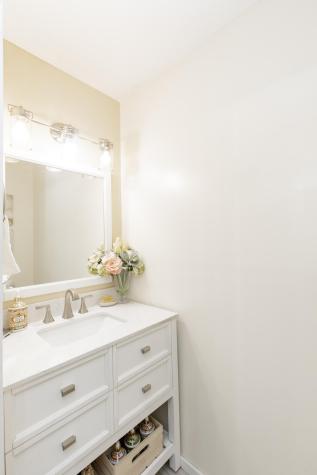 1723 42nd Street S Fargo ND 58103